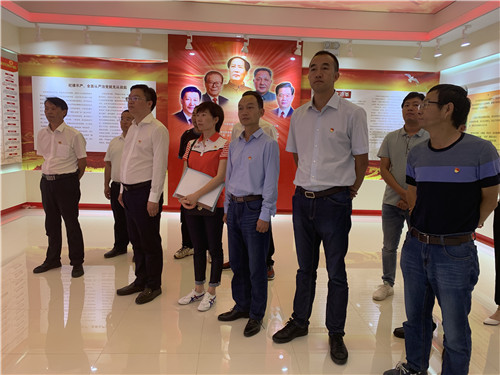 “不忘初心、牢記使命”主題教育—公司領(lǐng)導(dǎo)班子到昆明市紀(jì)律教育基地開(kāi)展體驗(yàn)式學(xué)習(xí)